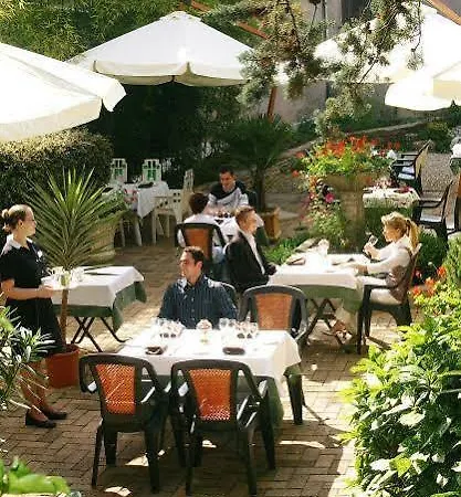 La Cour Des Lys Hotel Meximieux