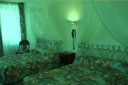 La Cour Des Lys Hotel 2*